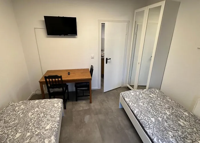 Schoene Im Zentrum Von Bo01 Und Bo02 *